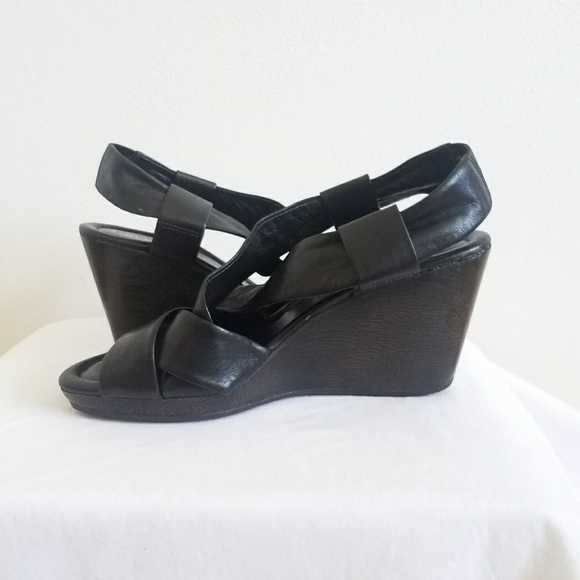 cole haan black wedge sandals